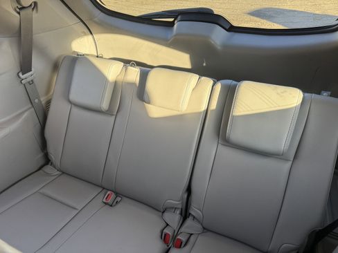 Certified 2018 Toyota Highlander XLE image 16