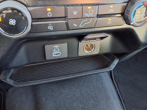 Used 2025 Ford F350 XLT image 12