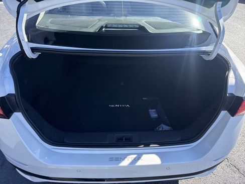 New 2025 Nissan Sentra SR w/ SR Premium Package FWD image 19