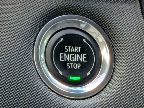 Used 2024 Chevrolet Colorado Z71 w/ Z71 Convenience Package 2 AWD/4WD image 34