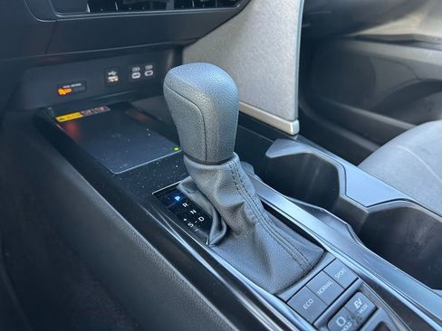 Used 2026 Toyota Camry LE w/ Convenience Package FWD image 28