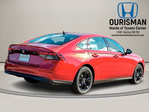 New 2025 Honda Accord SE image 3