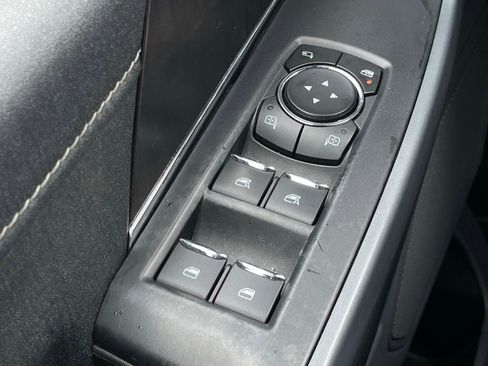 Used 2021 Ford F150 Lariat image 11