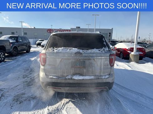 Used 2017 Ford Explorer Limited w/ Equipment Group 301A image 7