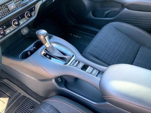 Used 2024 Honda HR-V Sport image 16