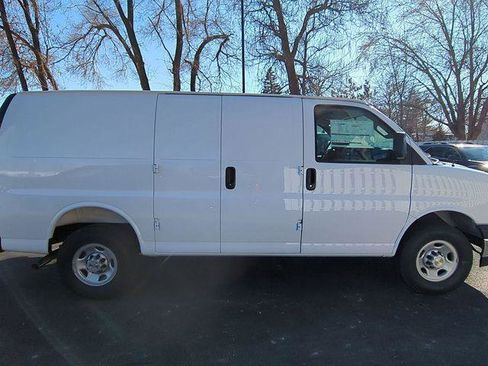 New 2026 Chevrolet Express 2500 w/ Driver Convenience Package image 3