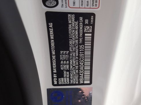 Used 2025 BMW 430i Coupe w/ Convenience Package image 19