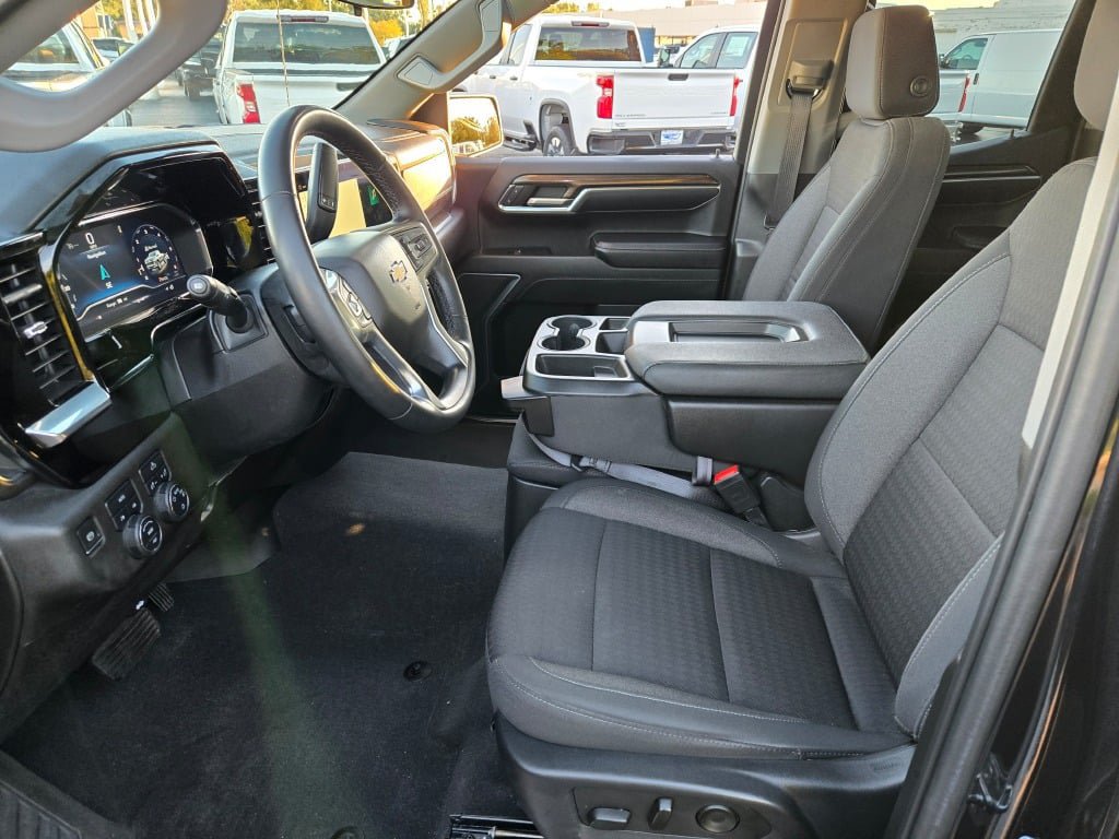 Certified 2023 Chevrolet Silverado 1500 LT w/ LPO, Dark Essentials Package AWD/4WD image 20