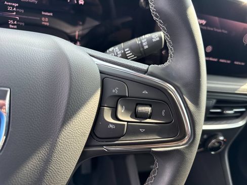 Certified 2024 Buick Encore GX Preferred FWD image 18