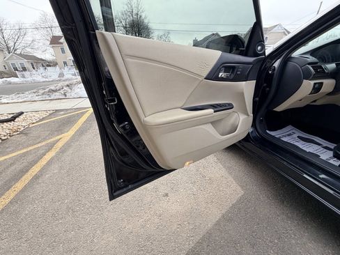 Used 2015 Honda Accord EX-L image 44