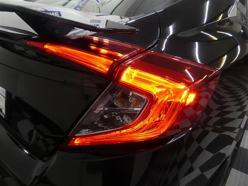 Used 2018 Honda Civic EX-L image 15