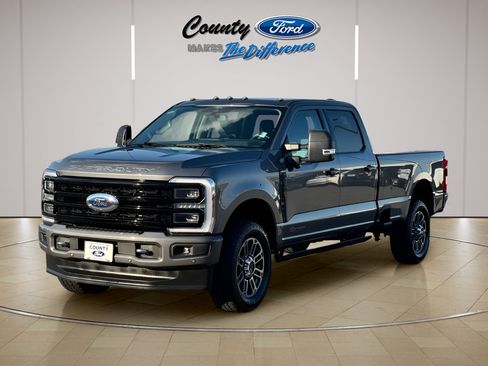 Used 2024 Ford F250 Limited w/ FX4 Off-Road Package AWD/4WD image 2