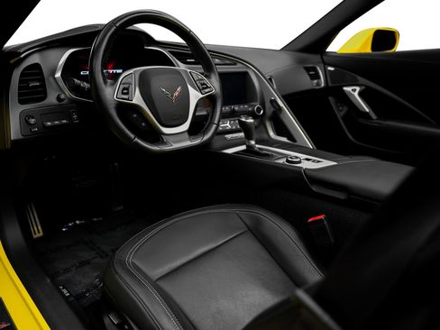 Used 2017 Chevrolet Corvette Stingray Convertible w/ 2LT Preferred Equipment Group RWD image 30