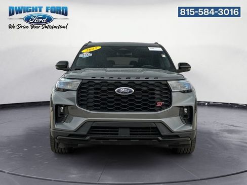 Certified 2025 Ford Explorer ST AWD/4WD image 8