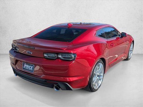 Used 2022 Chevrolet Camaro LT w/ Design Package 1 image 5