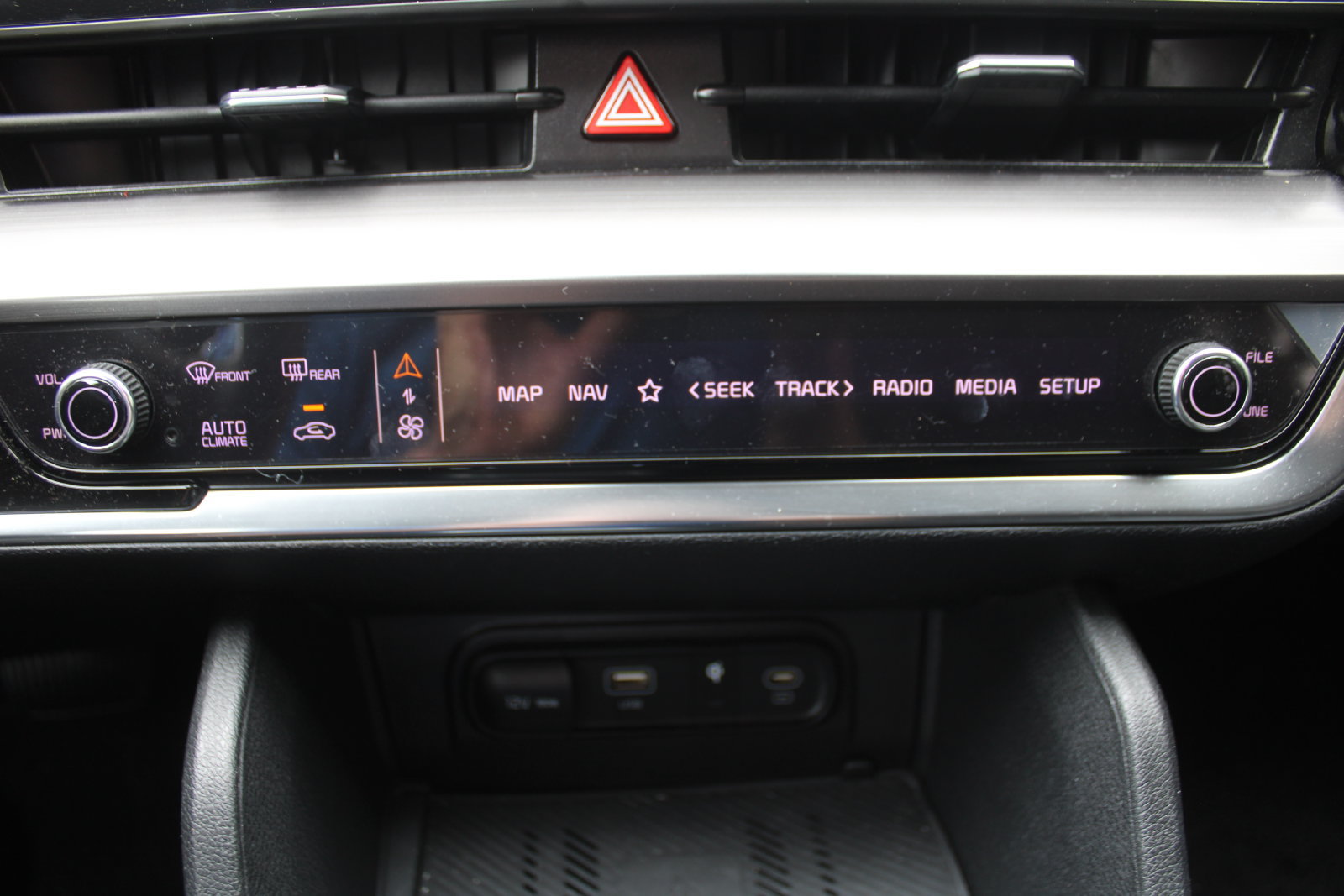 Certified 2023 Kia Sportage EX FWD image 39