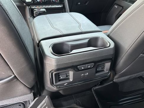 Used 2024 GMC Sierra 1500 AT4 w/ Technology Package AWD/4WD image 21