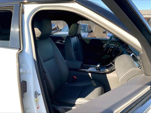 Used 2026 Land Rover Range Rover Velar Dynamic SE AWD/4WD image 9