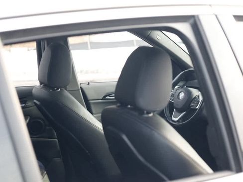 Used 2018 BMW X1 xDrive28i image 10