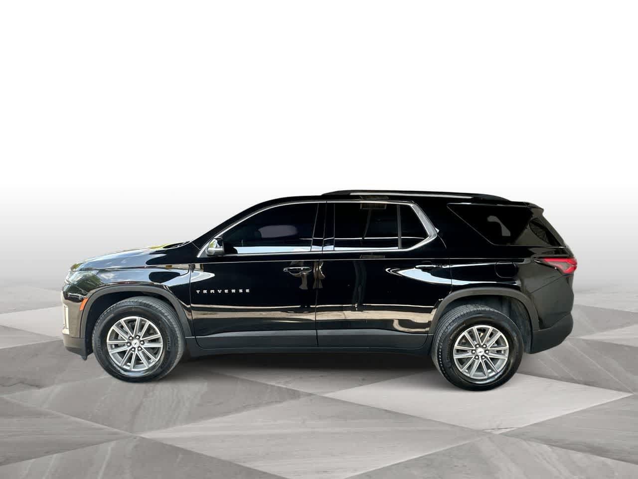 Used 2023 Chevrolet Traverse LT FWD image 5