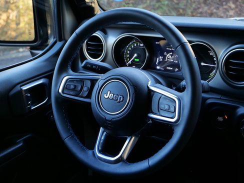 Used 2023 Jeep Wrangler Unlimited Rubicon 4xe w/ Cold Weather Group image 26