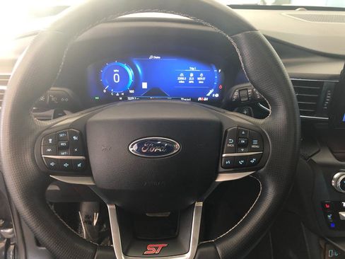 Used 2020 Ford Explorer ST image 12