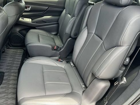 Used 2023 Subaru Ascent Limited AWD/4WD image 35