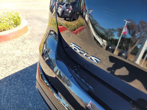 Used 2017 Ford Focus RS AWD/4WD image 7