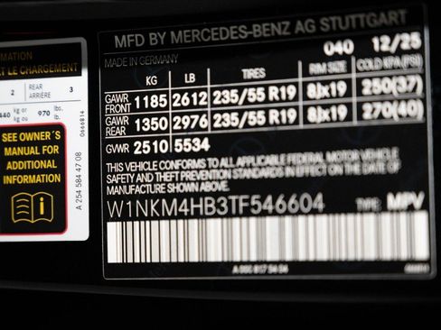 Certified 2026 Mercedes-Benz GLC 300 4MATIC image 38