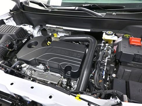 New 2026 Chevrolet Equinox LT w/ Convenience Package II image 24