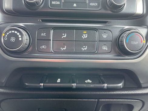 Used 2018 Chevrolet Silverado 1500 LT image 22