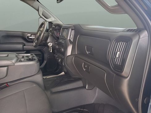 Used 2020 Chevrolet Silverado 2500 Custom w/ Custom Value Package image 30