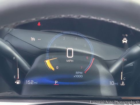 New 2026 Chevrolet Trax ACTIV w/ Sunroof Package FWD image 12