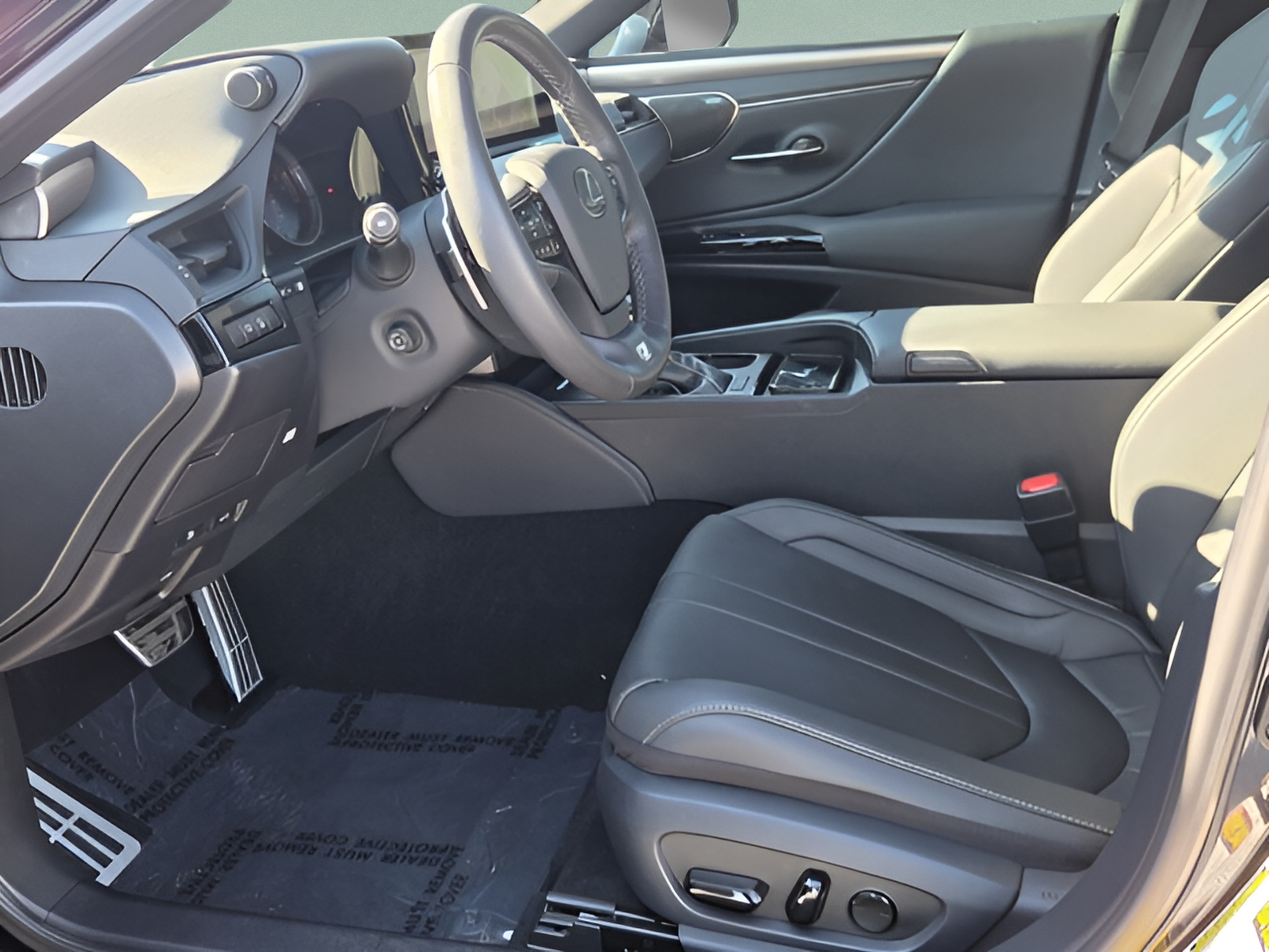 Certified 2024 Lexus ES 350 F Sport w/ Accessory Package (Z2) FWD image 14
