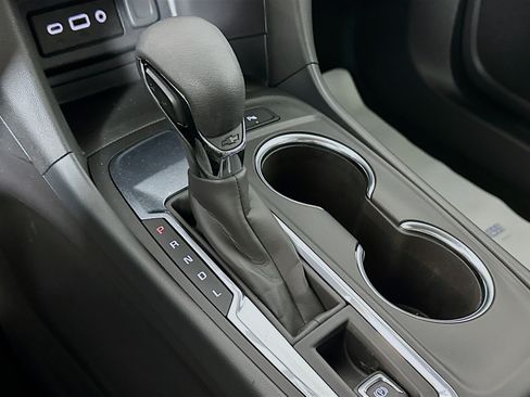 Used 2024 Chevrolet Equinox LT w/ LPO, Floor Liner Package FWD image 16