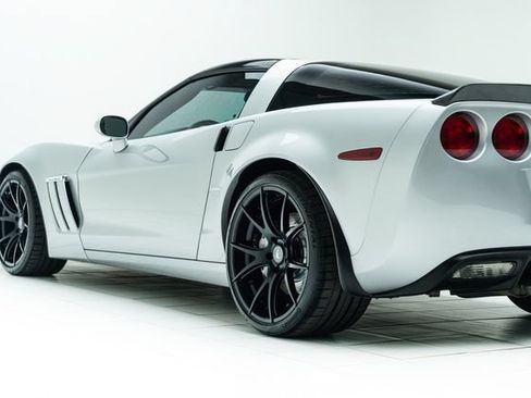 Used 2012 Chevrolet Corvette Grand Sport w/ 2LT Preferred Equipment Group RWD image 19
