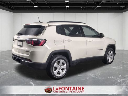 Used 2019 Jeep Compass Latitude w/ Popular Equipment Group image 8