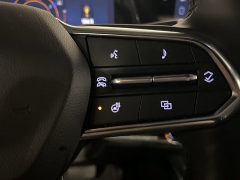 Certified 2025 Chevrolet Equinox LT AWD/4WD image 16