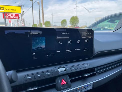 Used 2025 Kia K4 LXS image 20