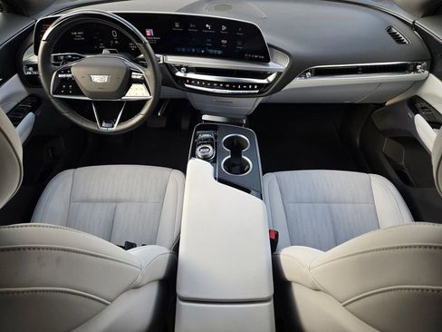Certified 2025 Cadillac Lyriq Luxury image 13