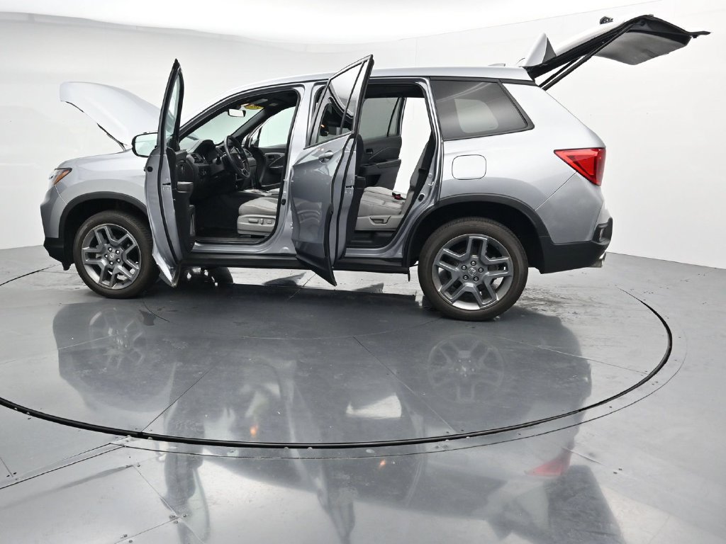 Used 2023 Honda Passport EX-L image 45
