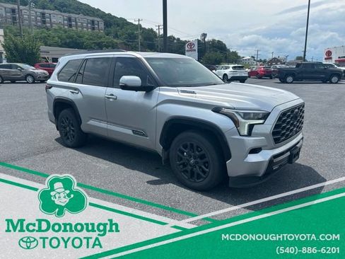 Certified 2025 Toyota Sequoia Platinum AWD/4WD image 5