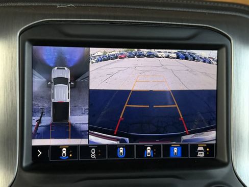 Used 2022 GMC Sierra 3500 Denali image 34