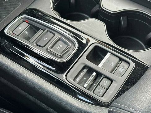 Used 2024 Honda Pilot EX-L image 19