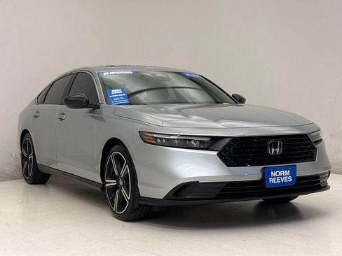 Certified 2025 Honda Accord Sport image 4