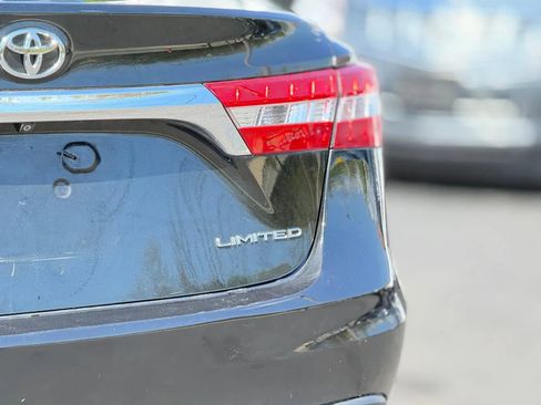 Used 2013 Toyota Avalon Limited FWD image 9