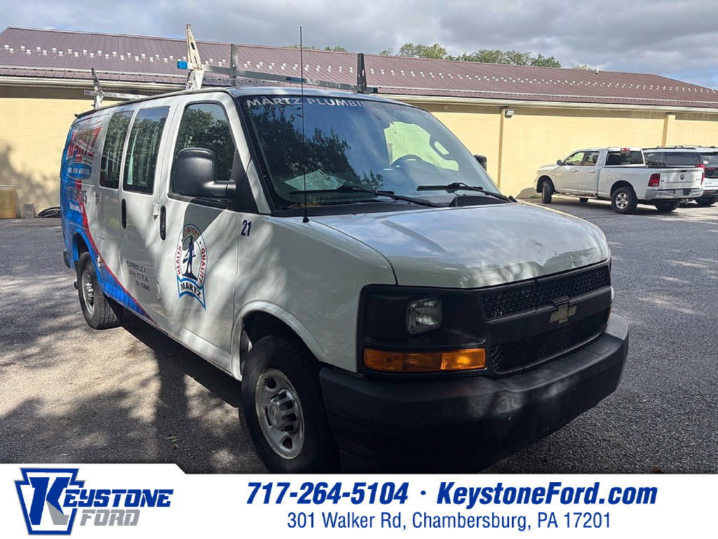 Used 2017 Chevrolet Express 2500 RWD image 1