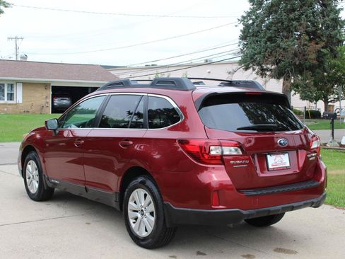 Used 2015 Subaru Outback 2.5i Premium AWD/4WD image 7