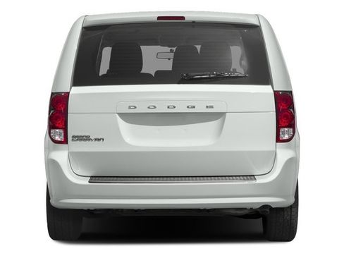 Used 2017 Dodge Grand Caravan SE FWD image 8