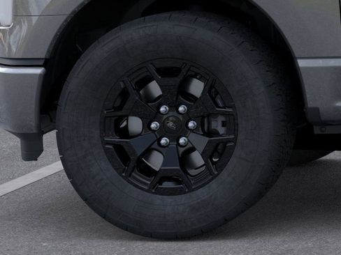 New 2025 Ford F150 Lightning XLT image 19